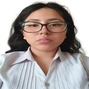 Profesora de informática imparte clases a niños de todas las edades